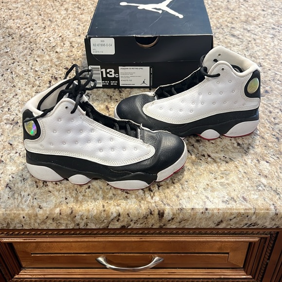 Boys Jordan 13 RETRO - Picture 2 of 5